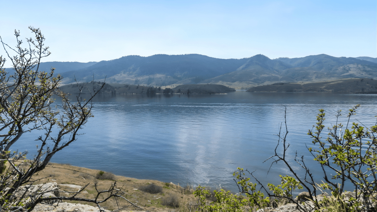 Kayaking and Paddle Boarding at Horsetooth Reservoir